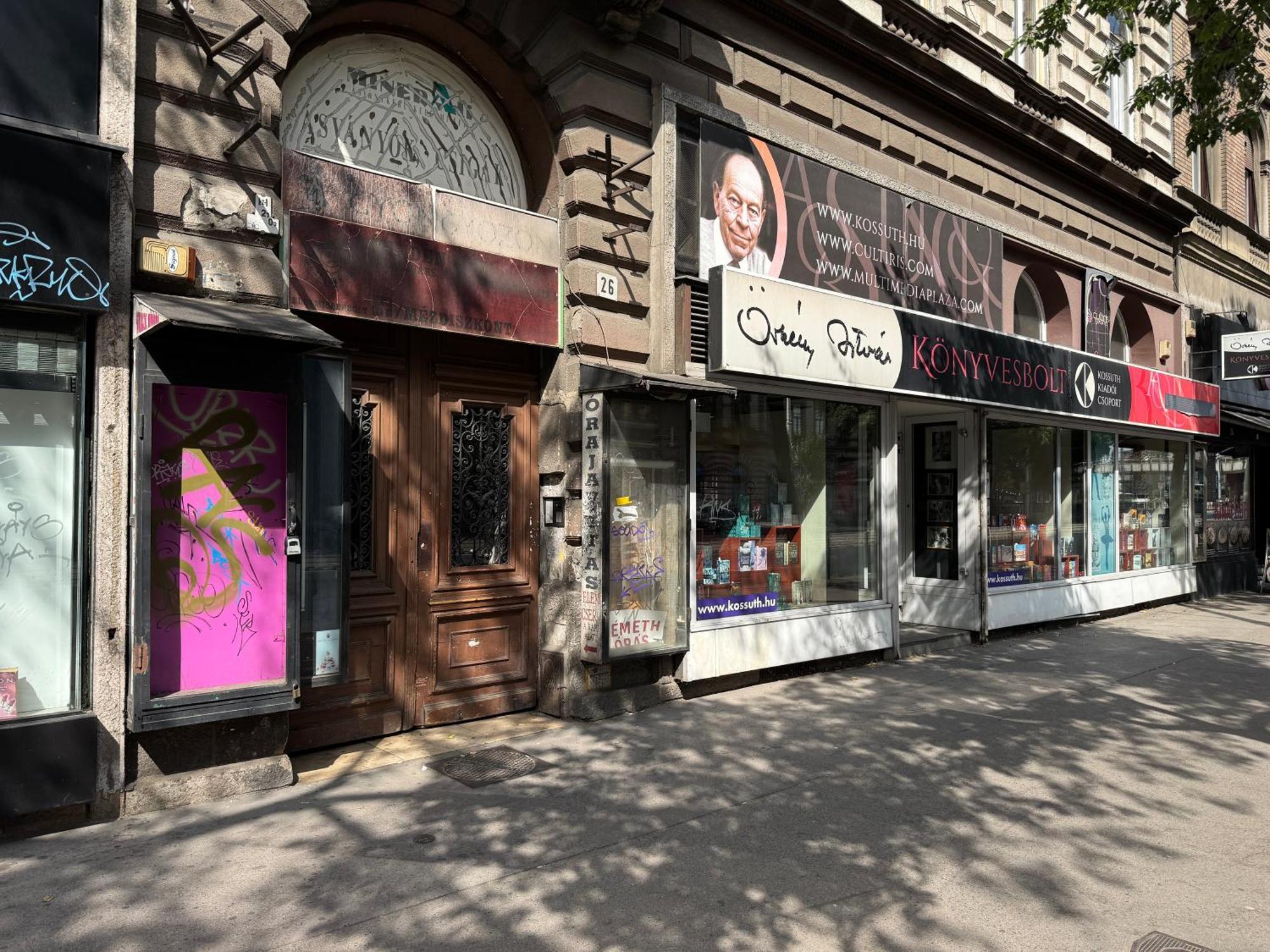 Central Harmony Apartment On St' Stephen Boulevard, Budapest